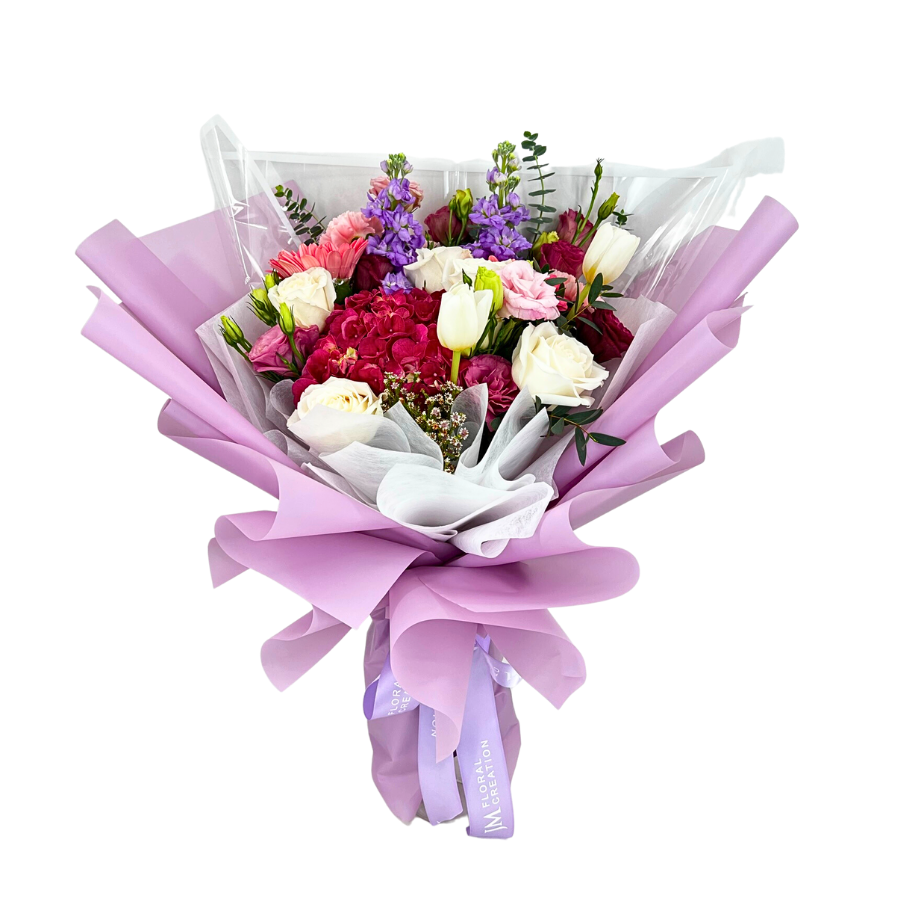 Addison (1 Hydrangea, 5 Roses) - Flower Bouquet