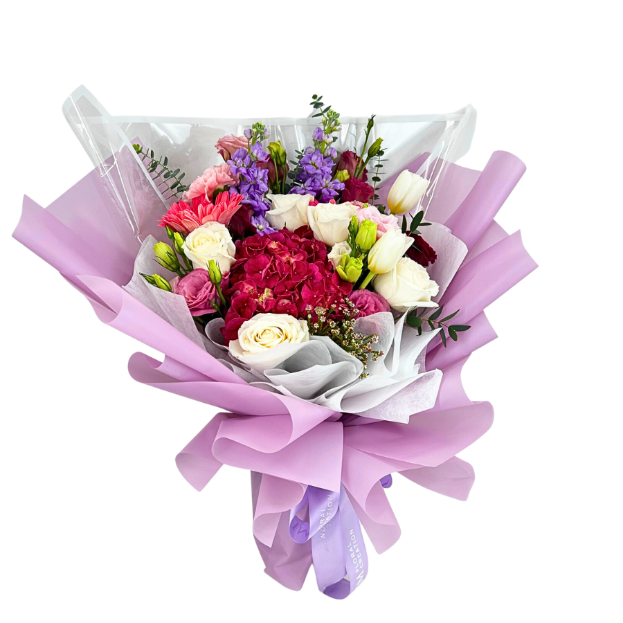 Addison (1 Hydrangea, 5 Roses) - Flower Bouquet