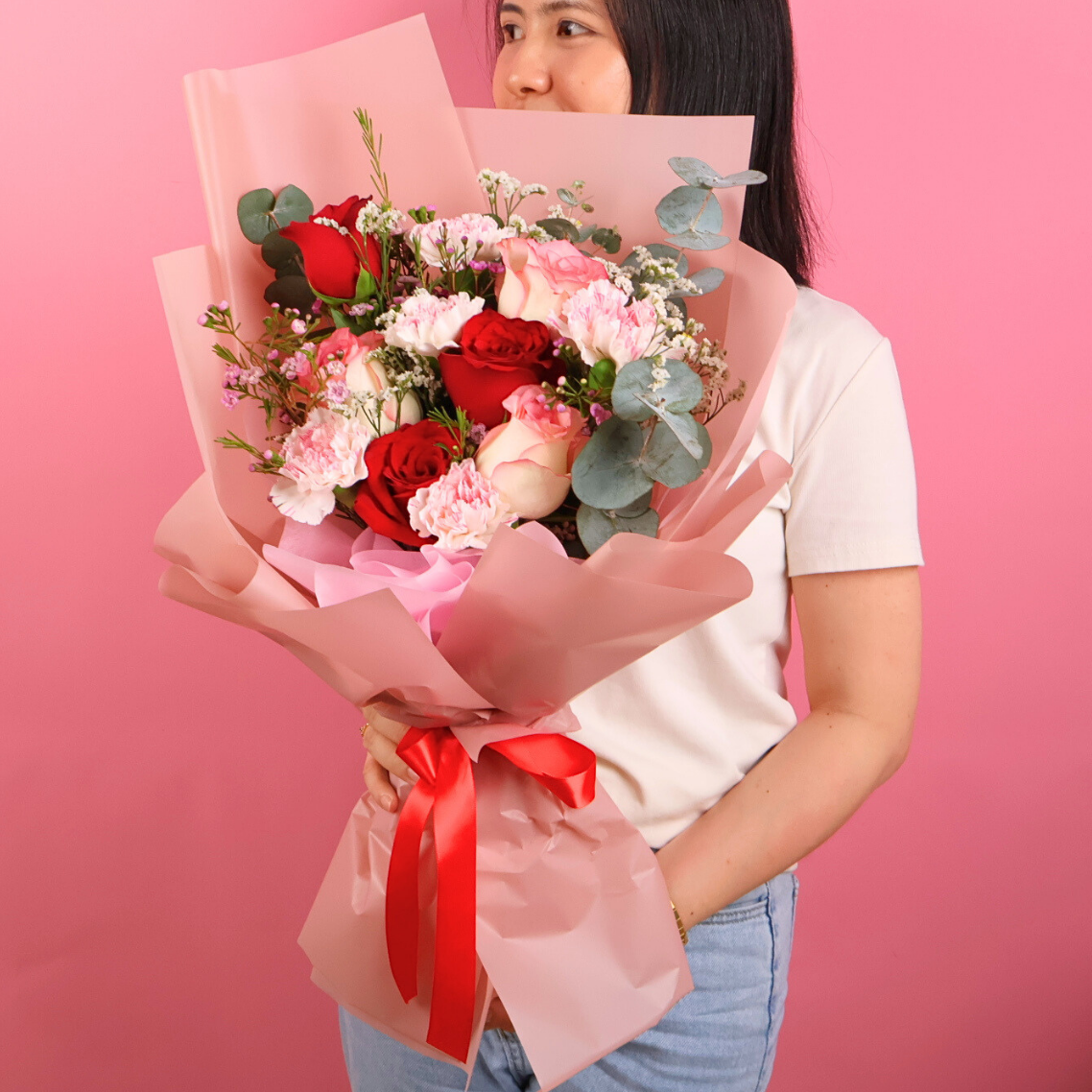 Bloom Belle (6 Roses, 3 Carnations)