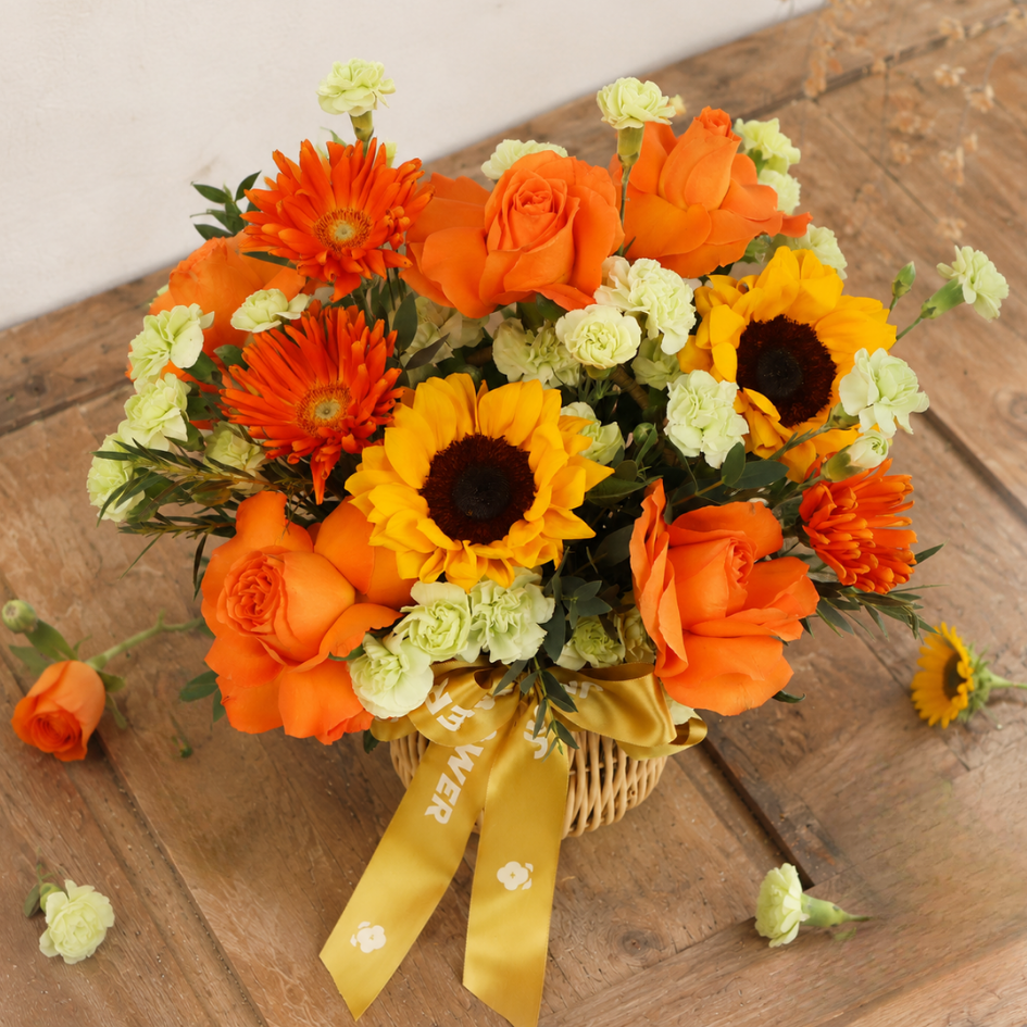 Cadence (5 Roses) - Reflexed Rose Flower Basket