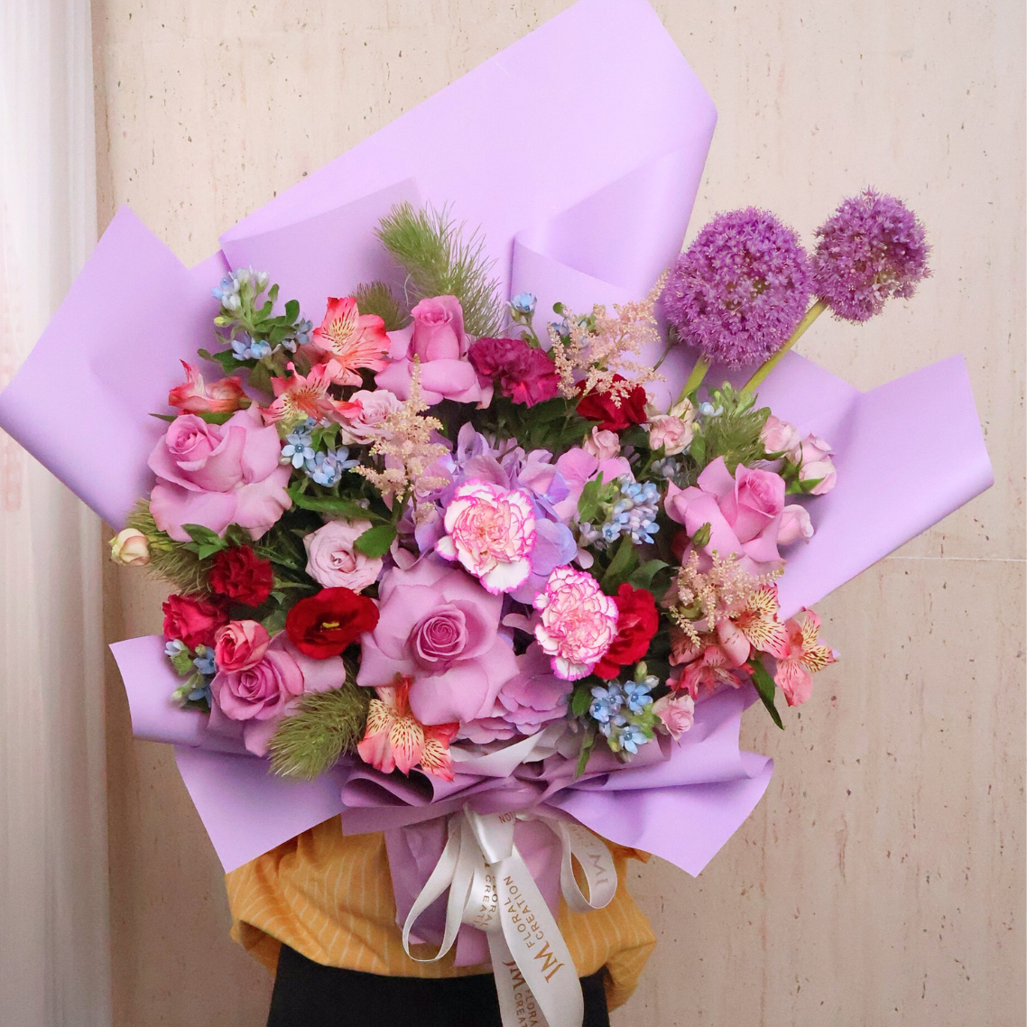 Colette (10 Roses, 1 Hydrangea ) - Flower Bouquet
