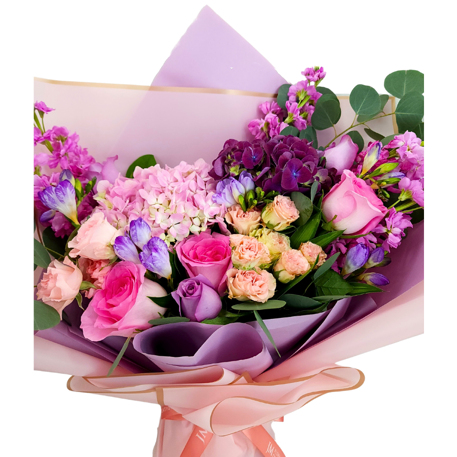 Freya (5 Roses, 2 Hydrangeas) - Flower Bouquet