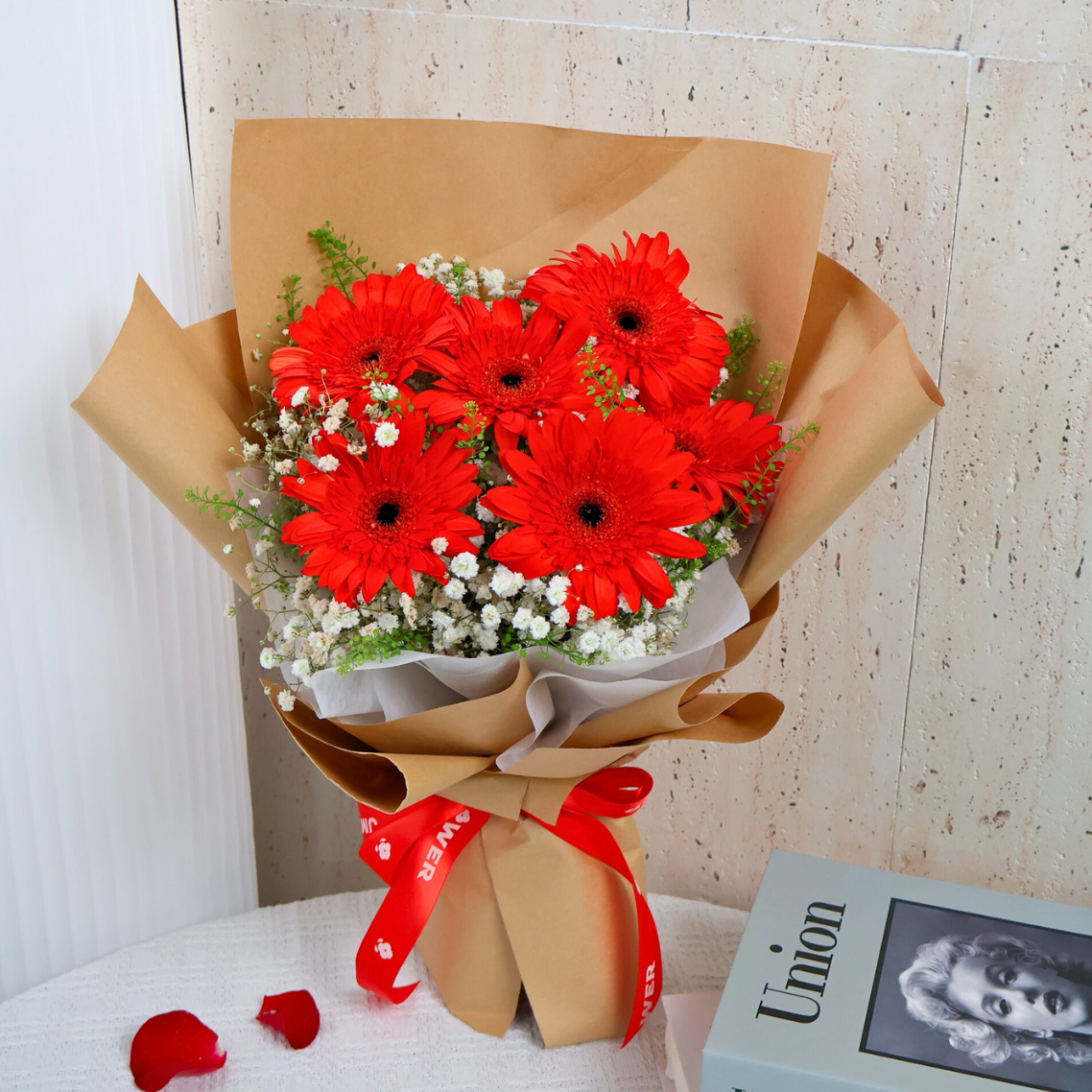 Gisele (6 Gerbera) - Flower Bouquet