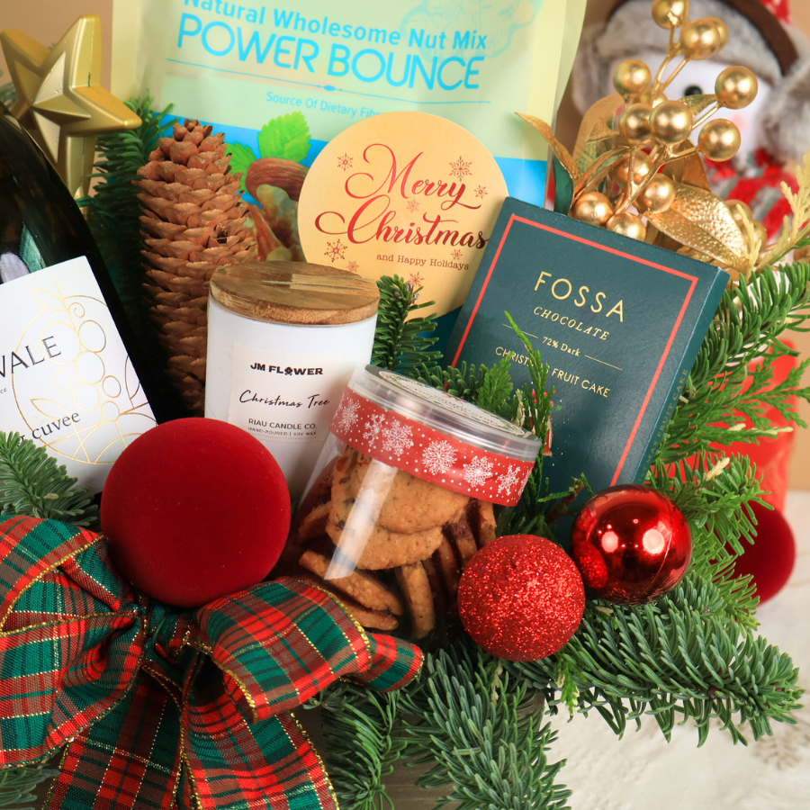 Holiday Happiness - Christmas Gift Set Hamper