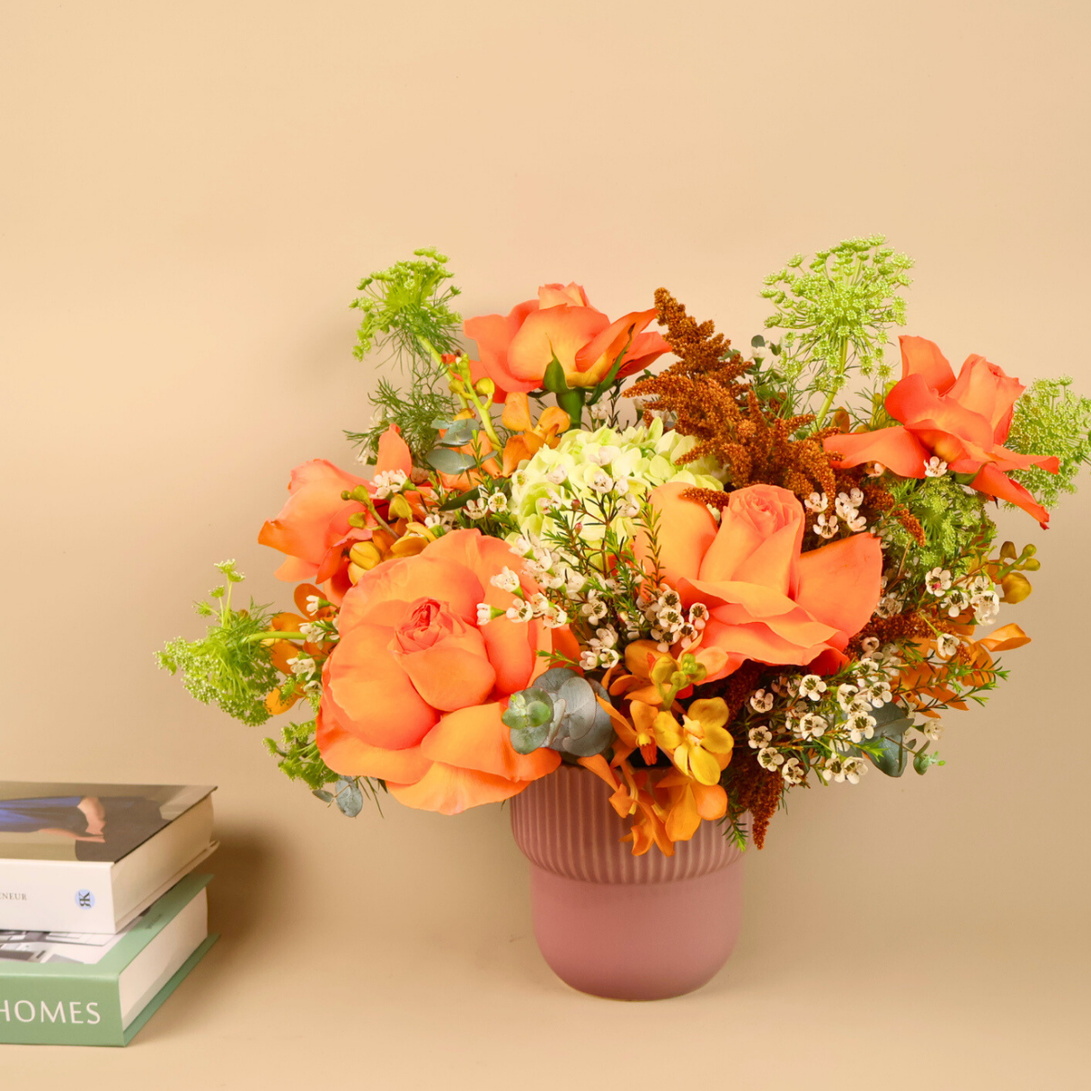 Horizon Majestic (5 Roses, 1 Hydrangea)