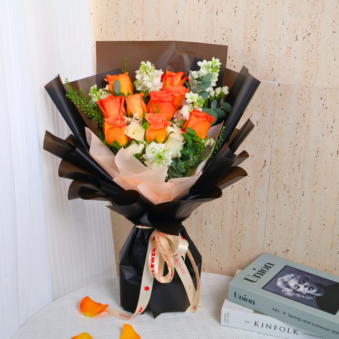 Marcelina (10 Roses) - Flower Bouquet