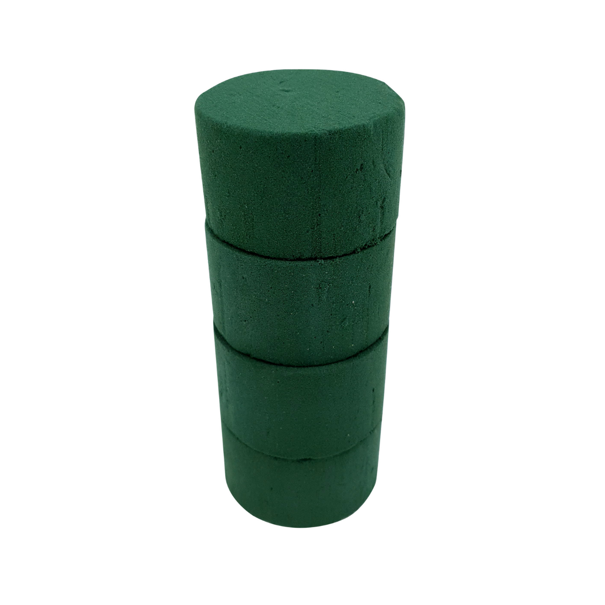 Wicker picnic basket with handle and produce.