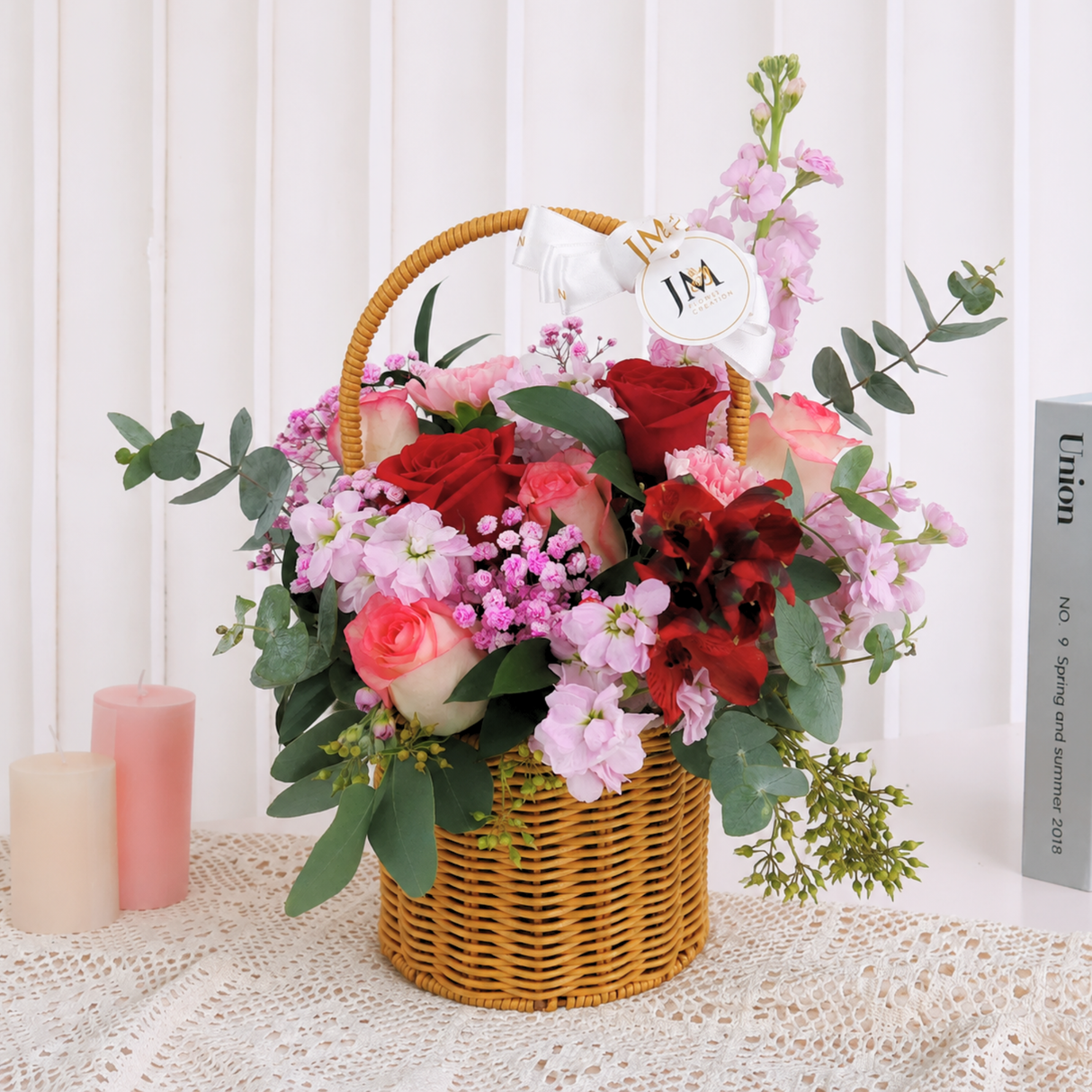 Alba (Roses, Carnations, Mattiola) - Flower Basket