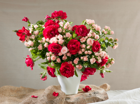 How to Make Your Rose Bouquets Last Longer