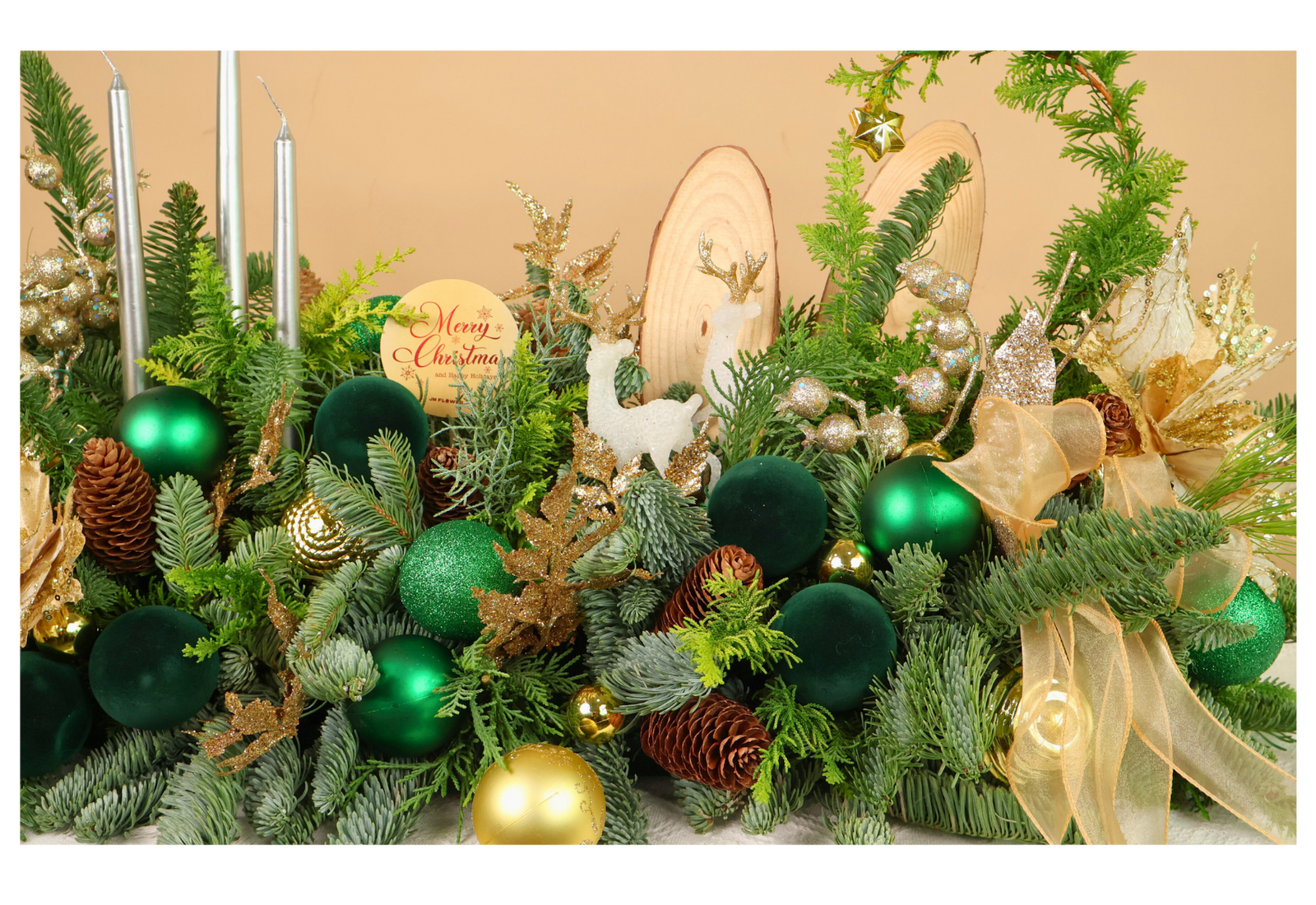 From Petals to Pine: Mixing Flowers and Foliage for a Fresh Christmas Look