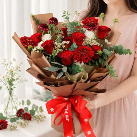 Cleo (8 Roses) - Flower Bouquet