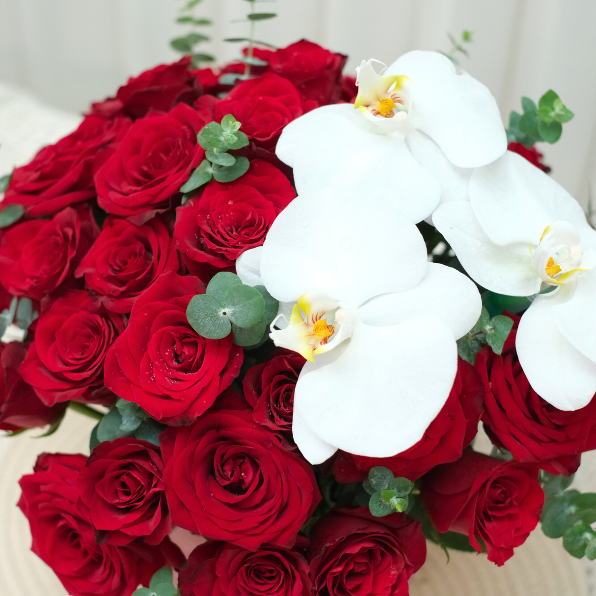 Bed of Roses (24 Roses) - Table Flower Arrangement