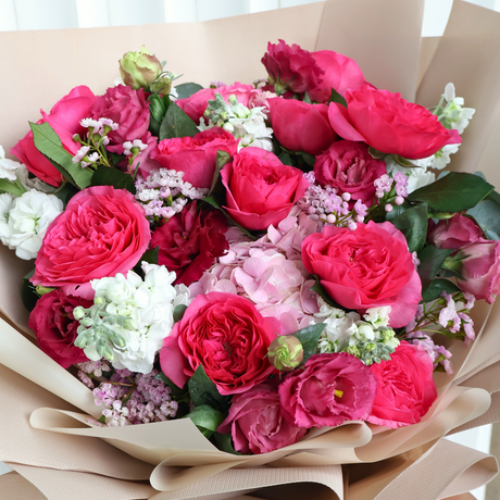 Blush Harmony (12 David Austin Roses, 6 Mattiola) - Flower Bouquet