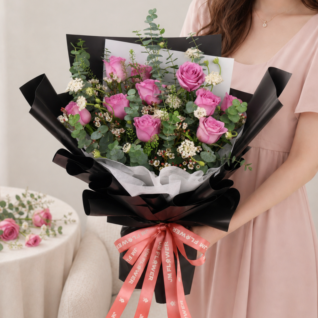 Clarabelle (10 Roses) - Flower Bouquet