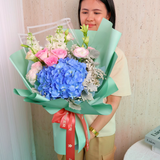 Aimee (1 Hydrangea, 3 Roses) - Flower Bouquet