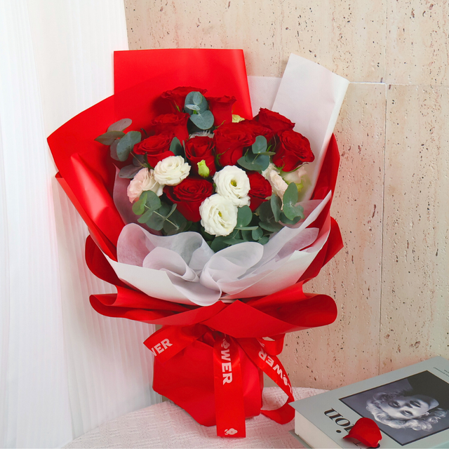 Pink garden rose bouquet for gifting.