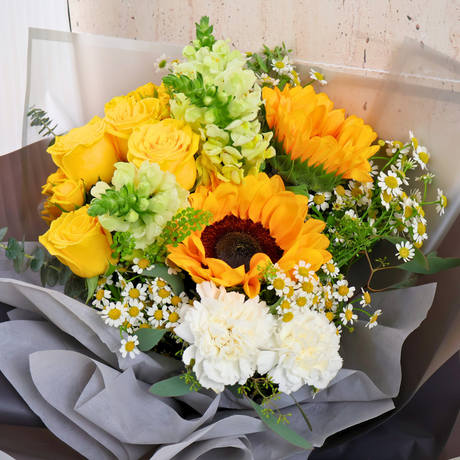 Blair (2 Sunflowers, 5 Roses) - Flower Bouquet