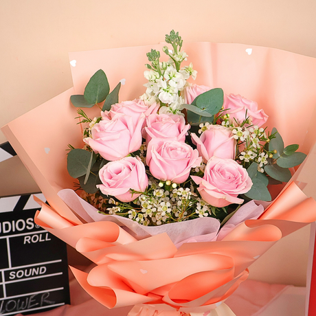 Candlelight Love (9 Roses) - Valentine Flower Bouquet