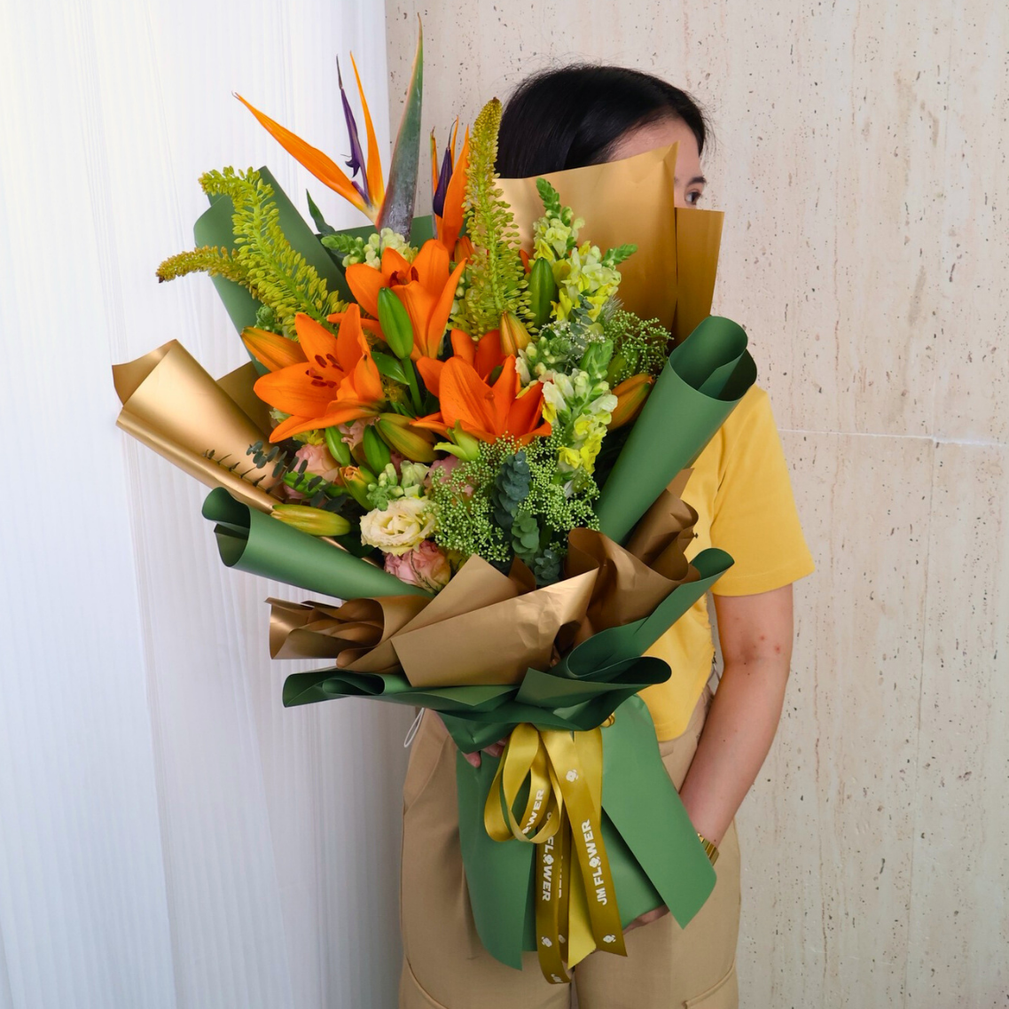 Elowen (5 Lilies, 10 Snapdragon) - Luxe Giant Bouquet