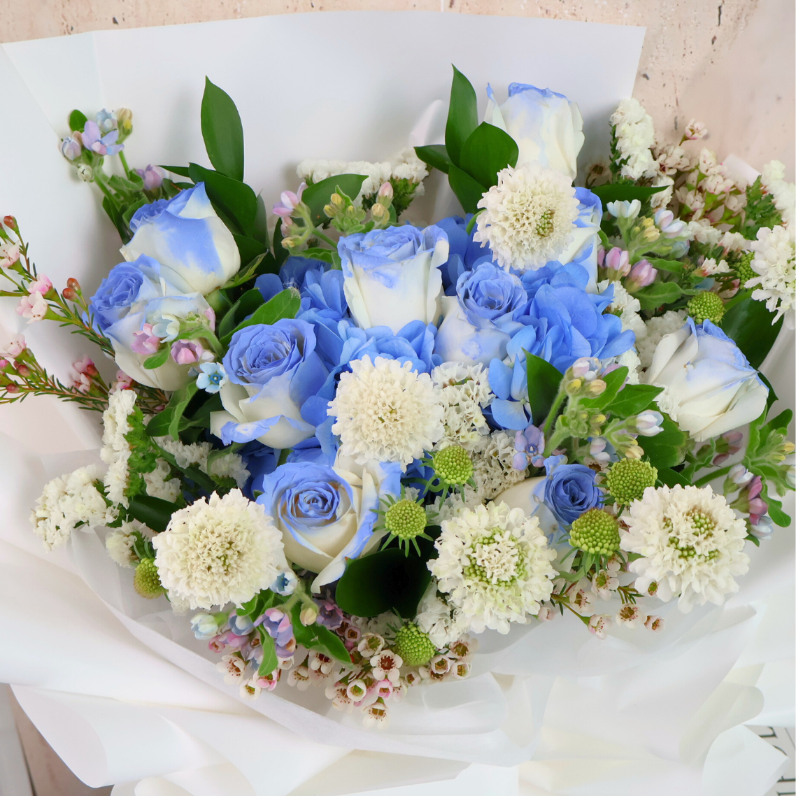 Graciela (10 Roses, 1 Hydrangea) - Flower Bouquet