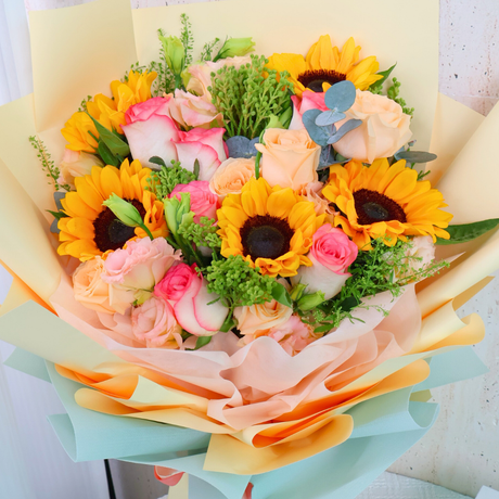 Guinevere (12 Roses, 5 Sunflower) - Flower Bouquet