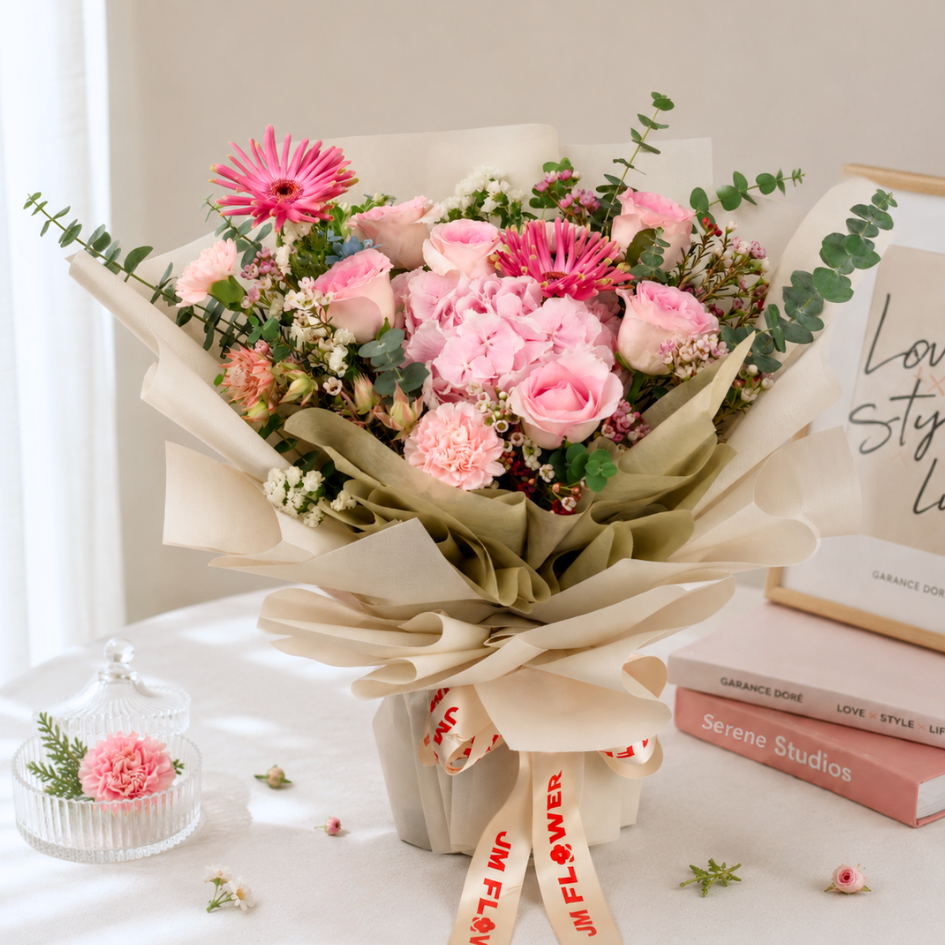 Laurel (Hydrangea, Roses, Gerbera) - Flower Bouquet