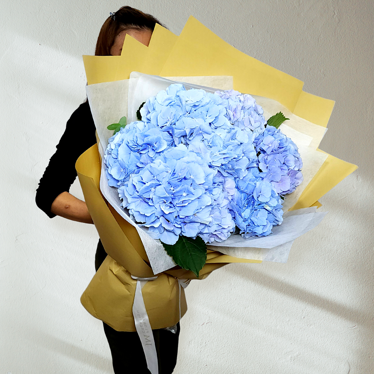 luisa Blue Hydrangeas Giant Bouquet Birthday Flower Bouquet Singapore