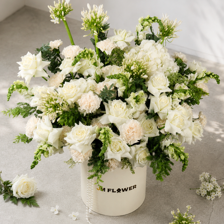 Noelle (Roses, Hydrangeas) - Reflexed Rose Luxe Flower Box