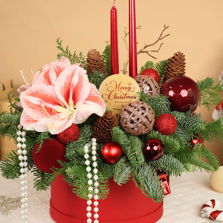 Ruby Royale - Christmas Arrangement