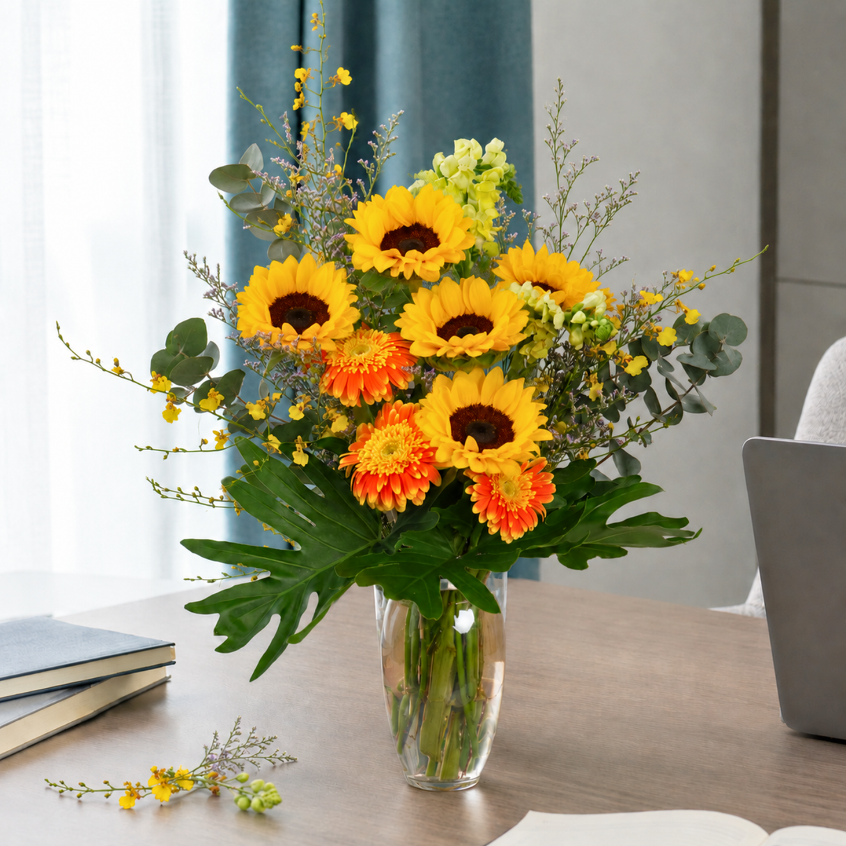 Tahlia (5 sunflower, 3 Gerberas) - Vase Arrangement