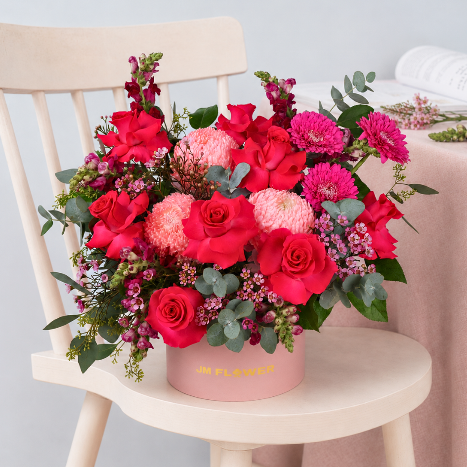 Zaria (8 Roses, 3 Gerberas) - Reflexed Rose Flower Box