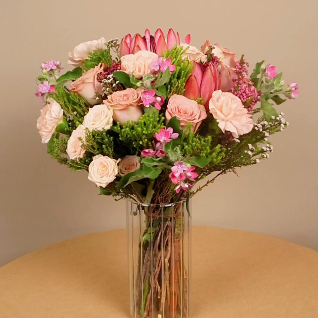 Peach Paradise - PetalBox Luxe Bouquet